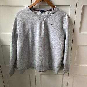 Classic Light Heathered Gray Crewneck Tommy Hilfiger Sweatshirt